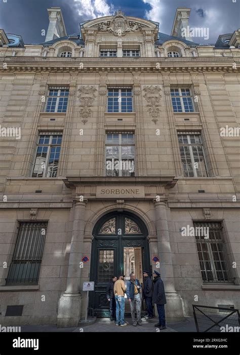 why was the Sorbonne built